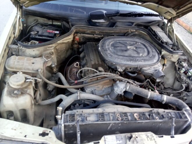 Mercedes E 230 1988, 189,512 km - 2.3 l - Bakı