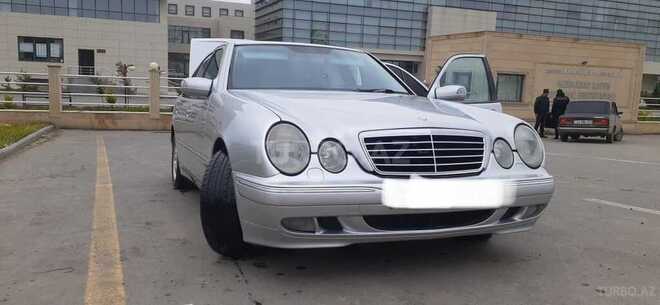 Mercedes E 270 2000, 306,000 km - 0.3 l - Bakı