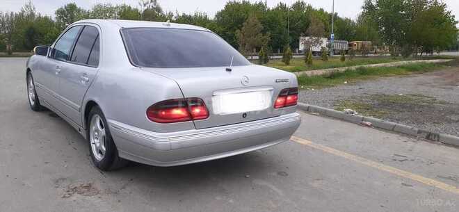 Mercedes E 270 2000, 306,000 km - 0.3 l - Bakı