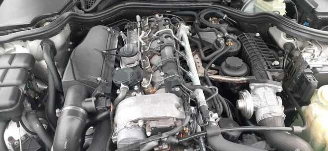 Mercedes E 270 2000, 306,000 km - 0.3 l - Bakı
