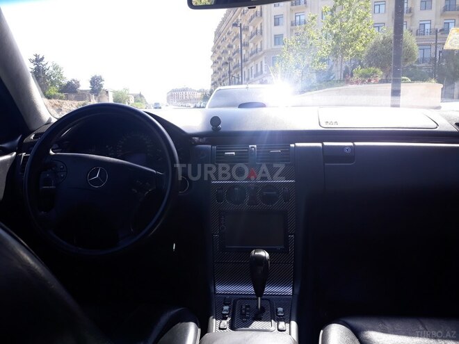 Mercedes E 220 2000, 5,500,000 km - 2.2 л - Bakı