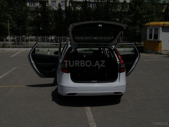 Hyundai i30 2011, 178,000 km - 1.6 л - Bakı