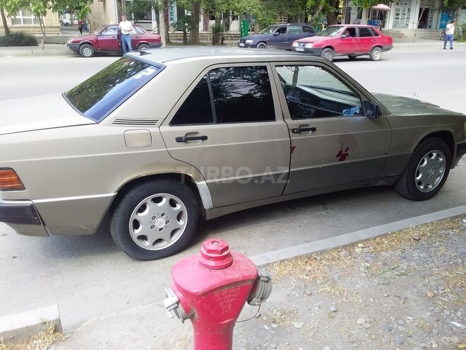 Mercedes 190 1990, 500,000 km - 2.0 л - Mingəçevir