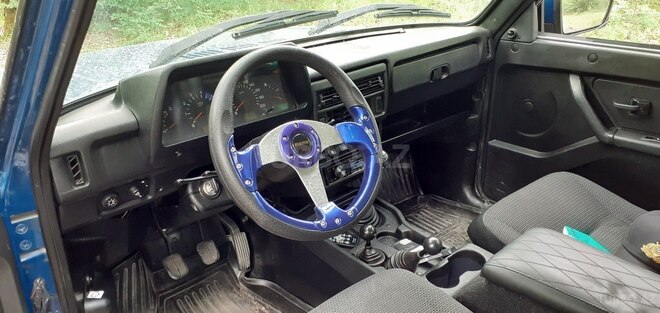 LADA (VAZ) Niva 2015, 76,467 km - 1.7 l - Quba