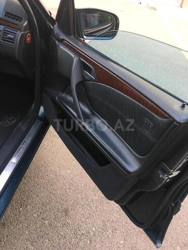 Mercedes E 220 1999, 350,000 km - 2.2 l - Göygöl