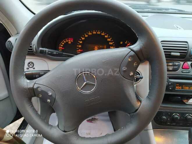 Mercedes C 200 2002, 260,000 km - 2.0 л - Bakı