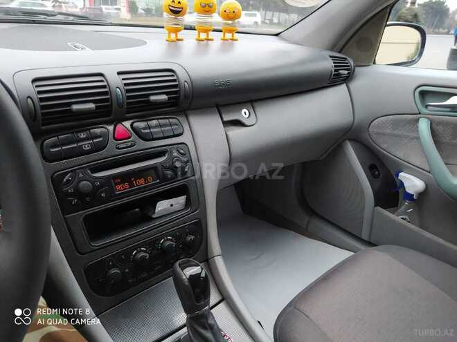 Mercedes C 200 2002, 260,000 km - 2.0 л - Bakı
