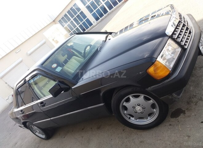 Mercedes 190 1990, 300,000 km - 1.8 л - Bakı