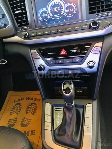 Hyundai Elantra 2016, 120,000 km - 1.6 l - Tovuz