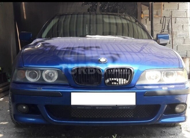 BMW 528 1999, 356,000 km - 2.8 l - Beyləqan