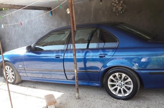BMW 528 1999, 356,000 km - 2.8 l - Beyləqan