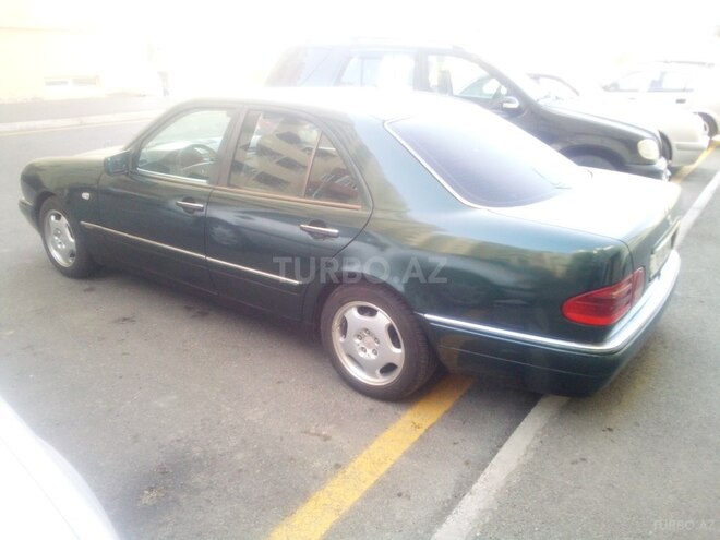 Mercedes E 230 1996, 251,774 km - 2.3 l - Bakı