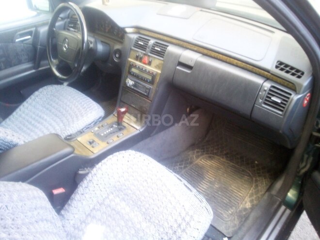 Mercedes E 230 1996, 251,774 km - 2.3 l - Bakı