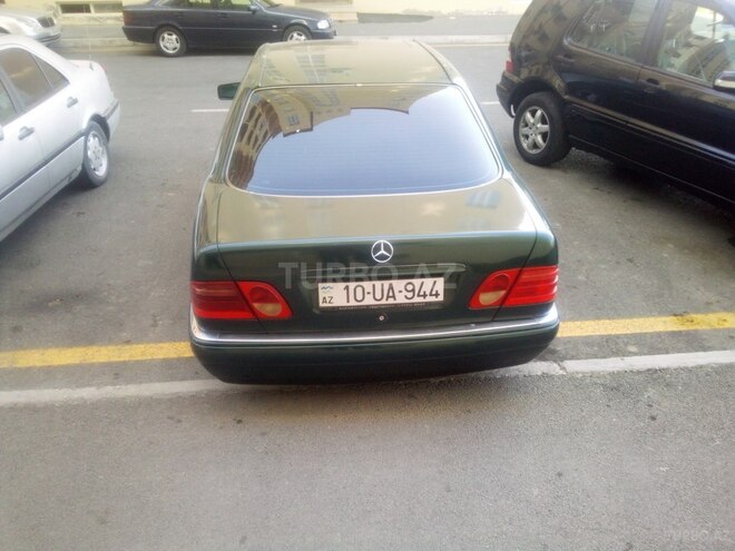 Mercedes E 230 1996, 251,774 km - 2.3 l - Bakı