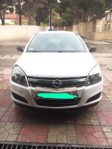 Opel Astra 2010, 148,000 km - 1.4 л - Bakı