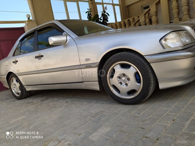 Mercedes C 220 1999, 246,000 km - 2.2 l - Bakı