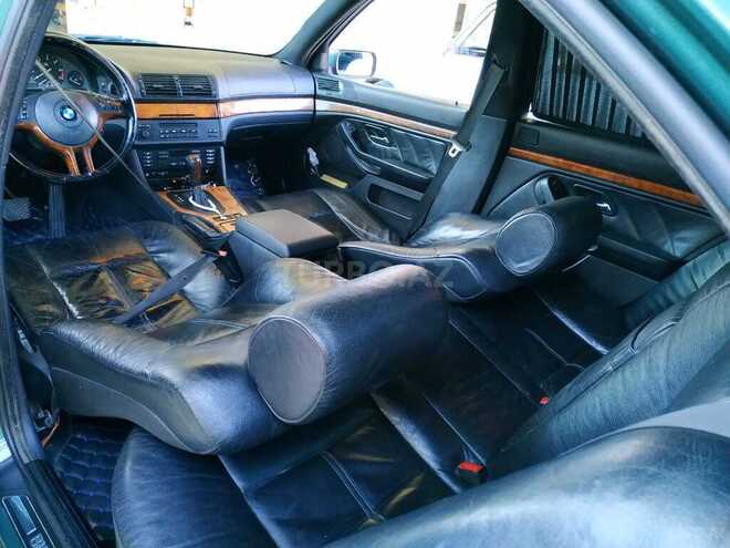 BMW 523 1997, 324,000 km - 2.5 l - Qazax
