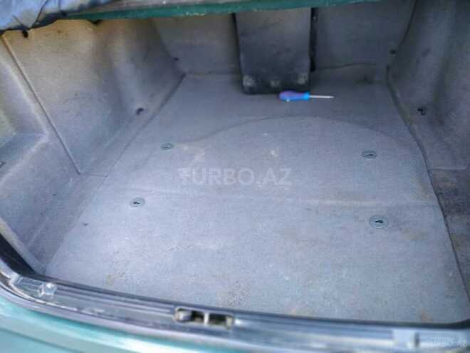 BMW 523 1997, 324,000 km - 2.5 l - Qazax