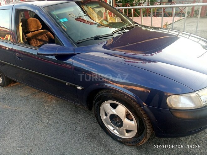 Opel Vectra 1995, 255,000 km - 1.8 l - Şəki