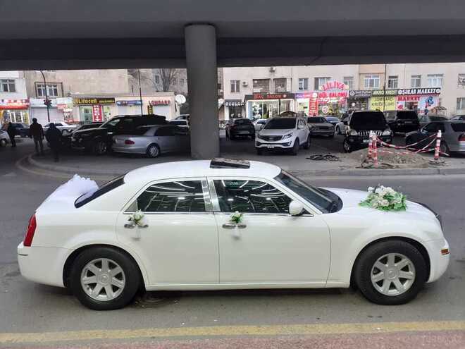 Chrysler 300C 2006, 175,000 km - 3.5 l - Bakı