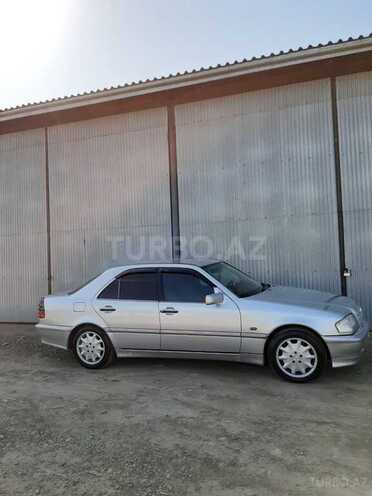 Mercedes C 240 2000, 200,000 km - 2.4 л - Masallı