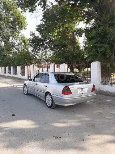 Mercedes C 240 2000, 200,000 km - 2.4 л - Masallı