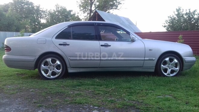Mercedes E 280 1998, 204,800 km - 2.8 l - Zaqatala