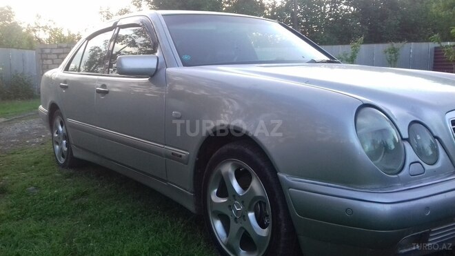 Mercedes E 280 1998, 204,800 km - 2.8 l - Zaqatala