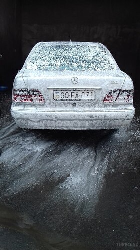 Mercedes E 280 1998, 204,000 km - 2.8 л - Balakən