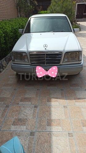 Mercedes E 230 1990, 445,000 km - 2.3 l - Bakı