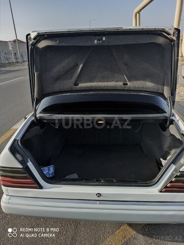 Mercedes E 230 1990, 445,000 km - 2.3 l - Bakı
