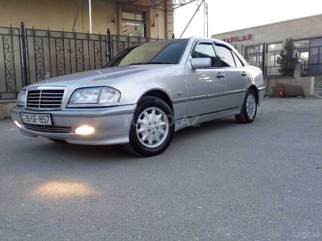 Mercedes C 240 1998, 315,758 km - 2.4 l - Quba