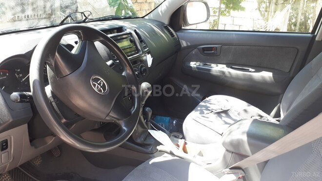 Toyota Hilux 2012, 171,000 km - 2.5 л - Bakı