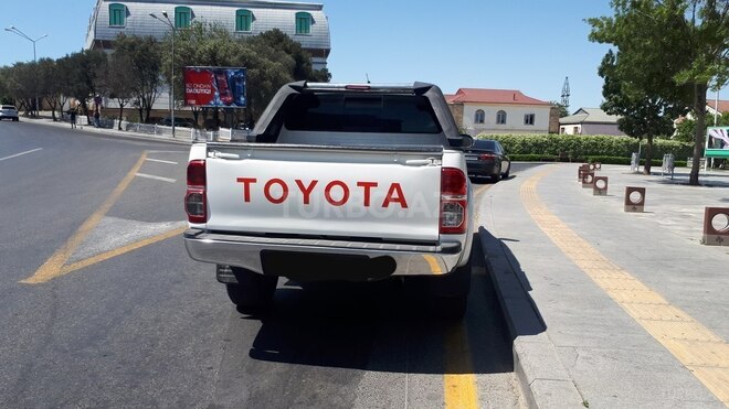 Toyota Hilux 2012, 171,000 km - 2.5 л - Bakı