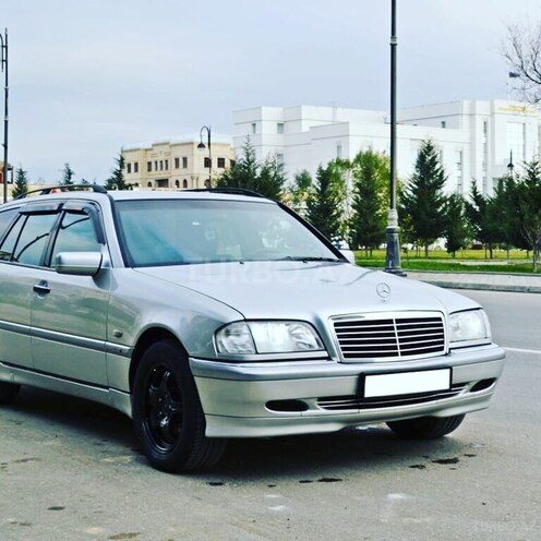 Mercedes C 240 1999, 360,000 km - 2.4 л - Zaqatala