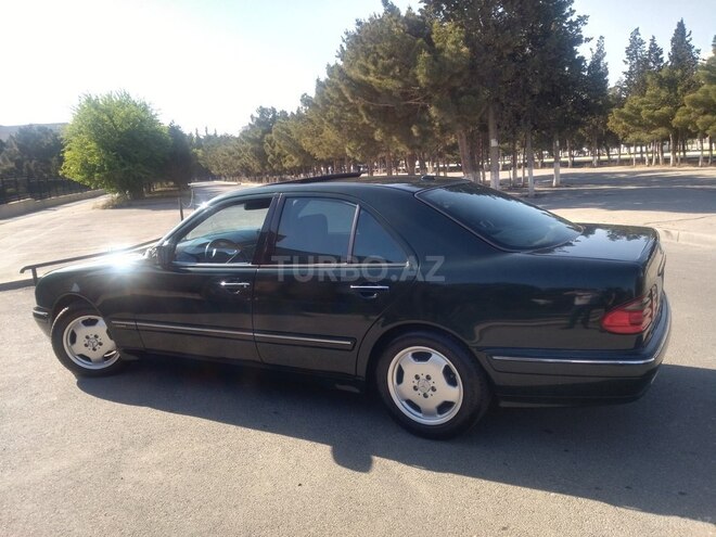 Mercedes E 220 2001, 320,000 km - 2.2 l - Sumqayıt