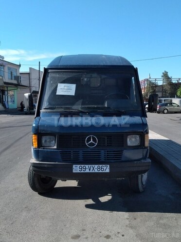 Mercedes 208 D 1991, 240,000 km - 2.3 l - Quba