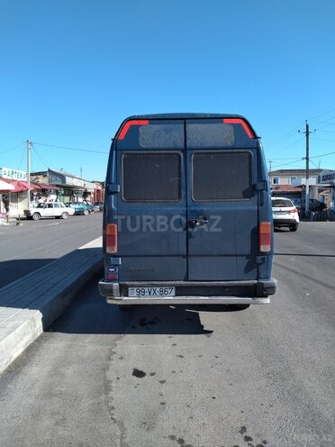 Mercedes 208 D 1991, 240,000 km - 2.3 l - Quba