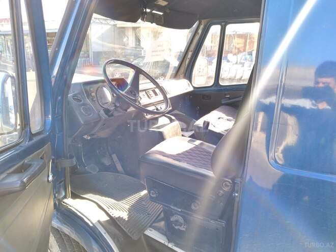 Mercedes 208 D 1991, 240,000 km - 2.3 l - Quba