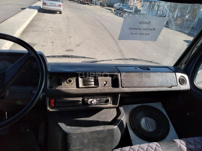Mercedes 208 D 1991, 240,000 km - 2.3 l - Quba