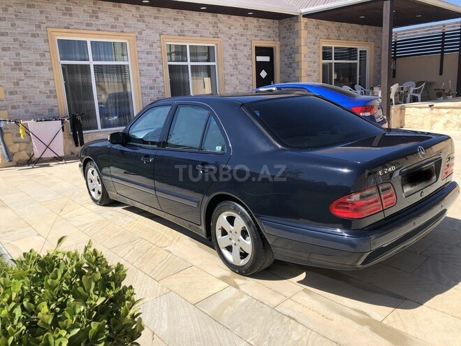 Mercedes E 240 1999, 200,000 km - 2.4 l - Bakı