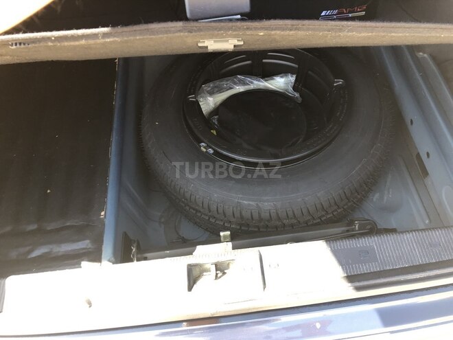 Mercedes E 240 1999, 200,000 km - 2.4 l - Bakı