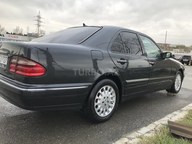Mercedes E 240 1999, 315,667 km - 2.4 l - Bakı