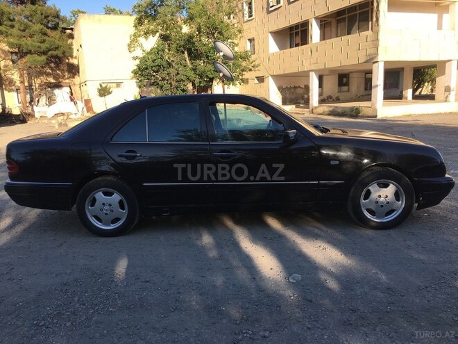 Mercedes E 300 1997, 300,000 km - 3.0 л - Mingəçevir