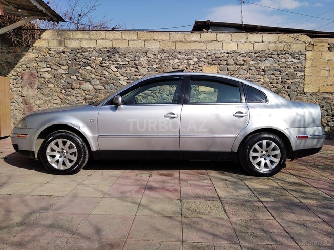 Volkswagen Passat 2002, 291,000 km - 1.8 л - Gəncə