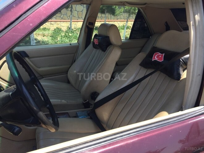 Mercedes E 200 1987, 261,230 km - 2.0 l - Bakı