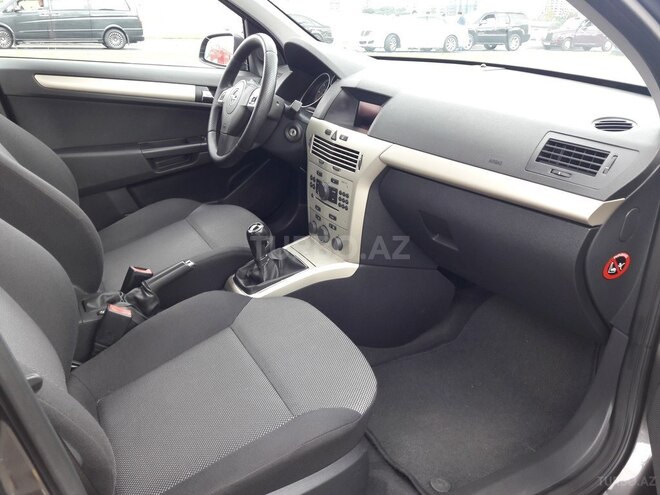 Opel Astra 2009, 230,000 km - 1.2 л - Bakı