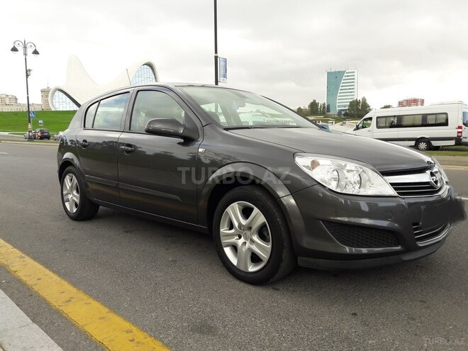 Opel Astra 2009, 230,000 km - 1.2 л - Bakı