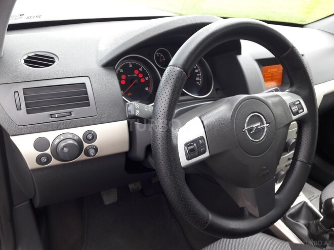 Opel Astra 2009, 230,000 km - 1.2 л - Bakı