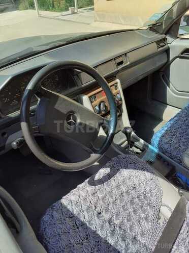 Mercedes E 230 1989, 451,379 km - 2.3 l - Şəki